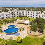 Konukevi Dream House In Clube 3*